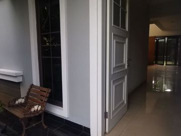 Disewakan Rumah Besar Telaga Golf Virginia BSD Tangerang - Furnish Lengkap Bersih Nyaman Siap Huni Harga Murah