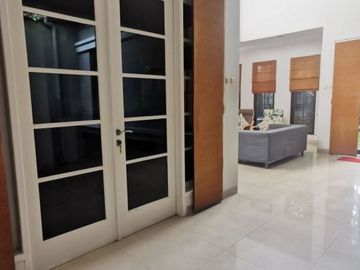 Disewakan Rumah Besar Telaga Golf Virginia BSD Tangerang - Furnish Lengkap Bersih Nyaman Siap Huni Harga Murah