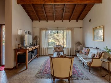 EN VENTA - CASA DE 3 DORMITORIOS - FUNES HILLS, CADAQUÉS