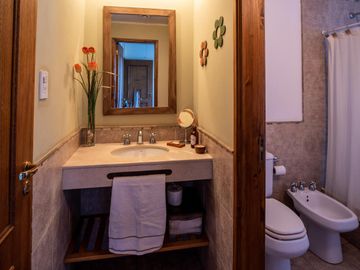 EN VENTA - CASA DE 3 DORMITORIOS - FUNES HILLS, CADAQUÉS