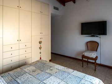 EN VENTA - CASA DE 3 DORMITORIOS - FUNES HILLS, CADAQUÉS