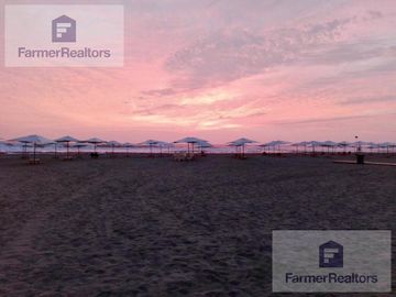 Casa de Playa en fila V-2  en Condominio Asia del Mar