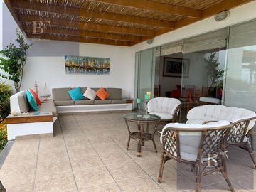 Casa de Playa en fila V-2  en Condominio Asia del Mar