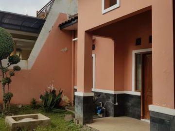 Jual Rumah Jambangan Indah* *Lokasi Strategis dekat Jl Raya A. Yani*