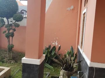 Jual Rumah Jambangan Indah* *Lokasi Strategis dekat Jl Raya A. Yani*