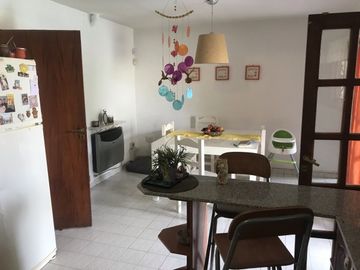 CASA EN VENTA 4 HAB. / JARDIN / QUINCHO - BARRIO HUILICHES