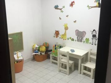 CASA EN VENTA 4 HAB. / JARDIN / QUINCHO - BARRIO HUILICHES