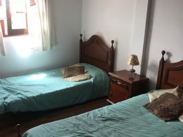CASA EN VENTA 4 HAB. / JARDIN / QUINCHO - BARRIO HUILICHES