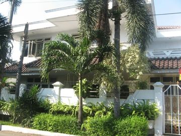 Rumah ASRI kokoh Sangat Murah hanya 3 menit ke Toll Petukangan Jakarta selatan