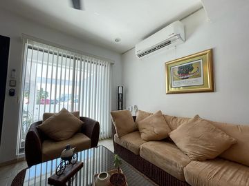 CASA EN RENTA de 4 RECAMARAS EN RIVIERA VERACRUZANA LOMAS RESIDENCIAL
