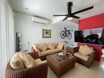 CASA EN RENTA de 4 RECAMARAS EN RIVIERA VERACRUZANA LOMAS RESIDENCIAL
