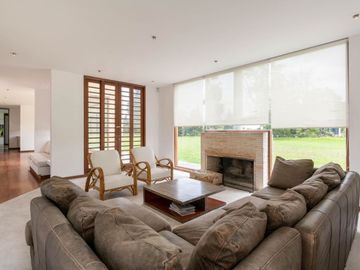 casa en venta en canelon. Cod V5821