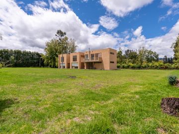 casa en venta en canelon. Cod V5821