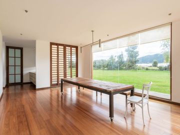 casa en venta en canelon. Cod V5821