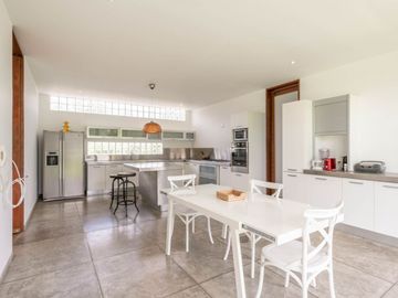 casa en venta en canelon. Cod V5821