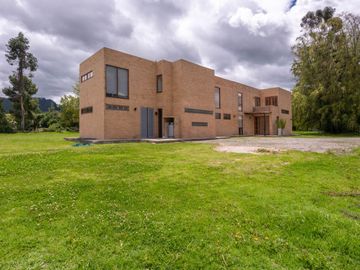 casa en venta en canelon. Cod V5821