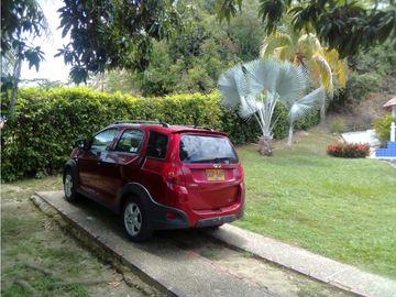 VENTA  O PERMUTA CASA CAMPESTRE CARMEN DE APICAL  1097 M2