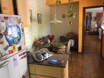 Casa en venta en Quilmes Este