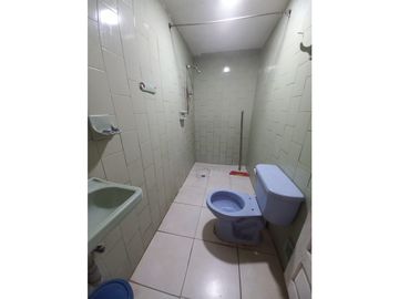 Comoda Casa + Apartamento en VENTA Barrio La VICTORIA