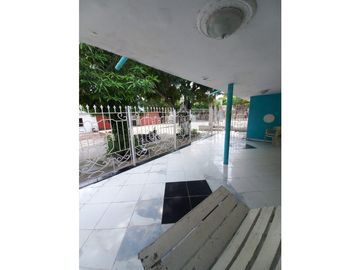 Comoda Casa + Apartamento en VENTA Barrio La VICTORIA