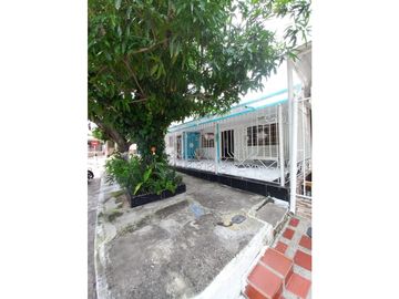 Comoda Casa + Apartamento en VENTA Barrio La VICTORIA