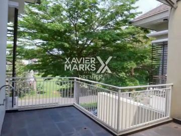 Rumah 2 Lantai Luas 240 di Araya Golf Boulevard kota Malang