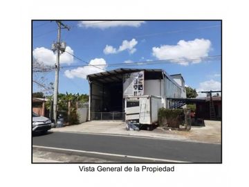 Venta de galera (con negocio de montajes metáticos) en Juan Díaz GTA