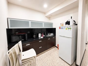oficina en arriendo en centenario. Cod A5062