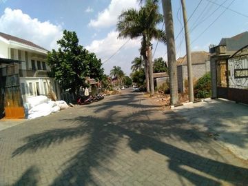Rumah Mewah 2 Lantai Luas 510 di Lembah Dieng kota Malang