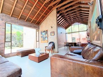 CHA- CASA CAMPESTRE ESPECTACULAR