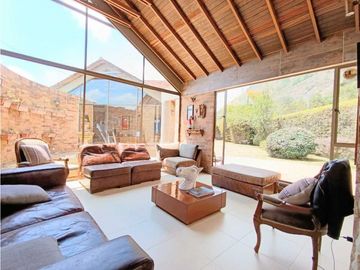 CHA- CASA CAMPESTRE ESPECTACULAR