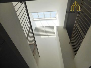 Rumah modern minimalis 2lt arcamanik dkt soetta bebas banjir | DIAHK