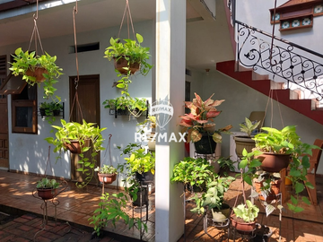 DIJUAL RUMAH MEWAH DIKAWASAN BINTARO SEKTOR 5 TANGERANG SELATAN