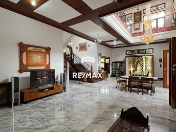 DIJUAL RUMAH MEWAH DIKAWASAN BINTARO SEKTOR 5 TANGERANG SELATAN