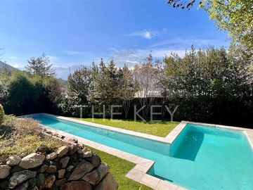 Casa en Venta en El Golf de Manquehue - Camino Punta de Águilas