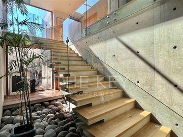 Casa en Venta en El Golf de Manquehue - Camino Punta de Águilas