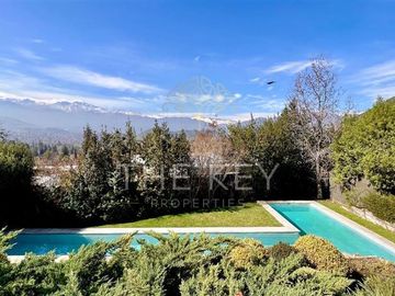 Casa en Venta en El Golf de Manquehue - Camino Punta de Águilas