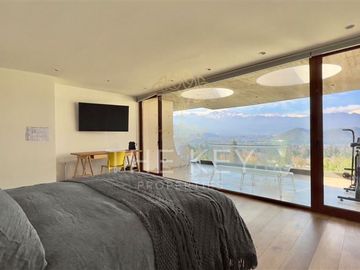 Casa en Venta en El Golf de Manquehue - Camino Punta de Águilas