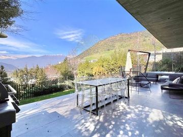 Casa en Venta en El Golf de Manquehue - Camino Punta de Águilas