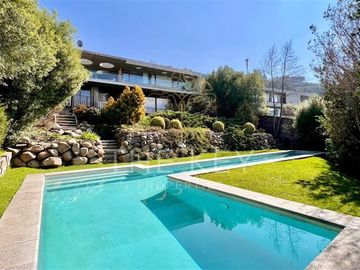 Casa en Venta en El Golf de Manquehue - Camino Punta de Águilas