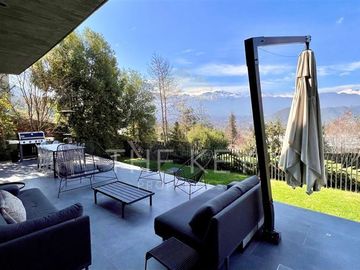 Casa en Venta en El Golf de Manquehue - Camino Punta de Águilas