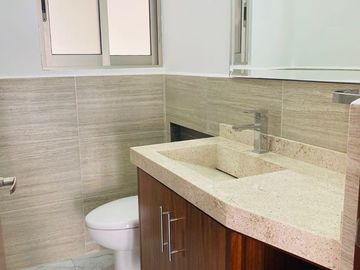 Casa en Fraccionamiento en Lomas de Vista Hermosa, Cuernavaca, Morelos CAEN-724-