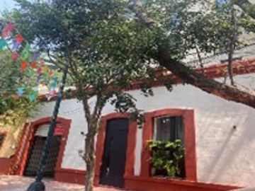 ESCANDÓN x Estrenar!