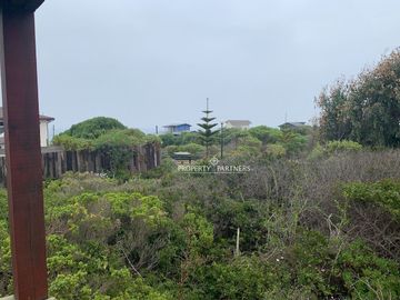 Punta de Tralca - Isla Negra, Excelente Propiedad en Borde Costero