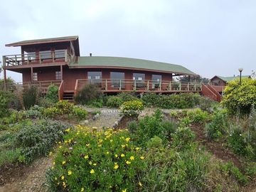 Punta de Tralca - Isla Negra, Excelente Propiedad en Borde Costero