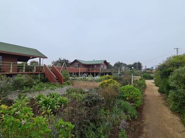 Punta de Tralca - Isla Negra, Excelente Propiedad en Borde Costero