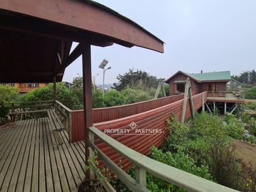 Punta de Tralca - Isla Negra, Excelente Propiedad en Borde Costero