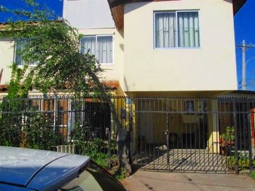 Casa en Venta en curico