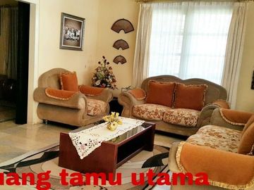 Rumah Mewah Berikut Rumah Kost Sayap Sukajadi
