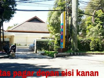 Rumah Mewah Berikut Rumah Kost Sayap Sukajadi